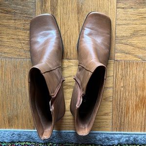 Nine and company heeled brown boots size 11